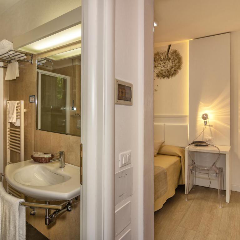 Hotel Hermitage - Camera Familiare - 7