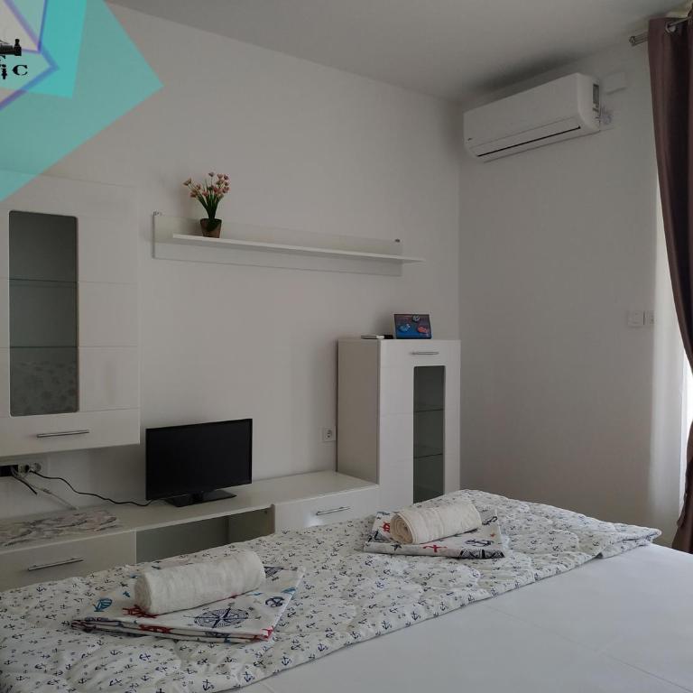 ApartBrajovic67 - Studio Apartment - 5