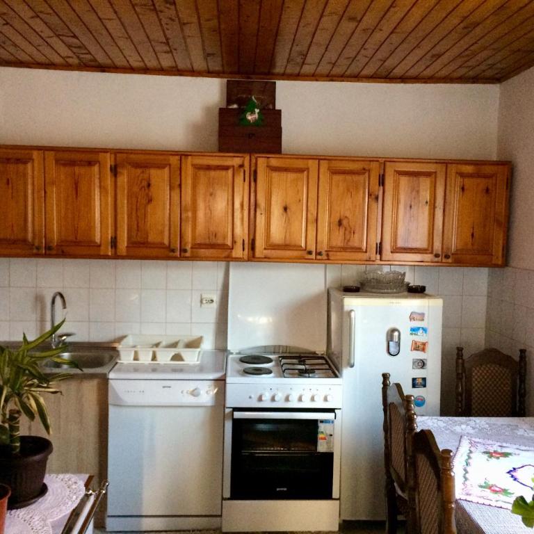 Aprartman Nikola - Two-Bedroom Apartment - 10