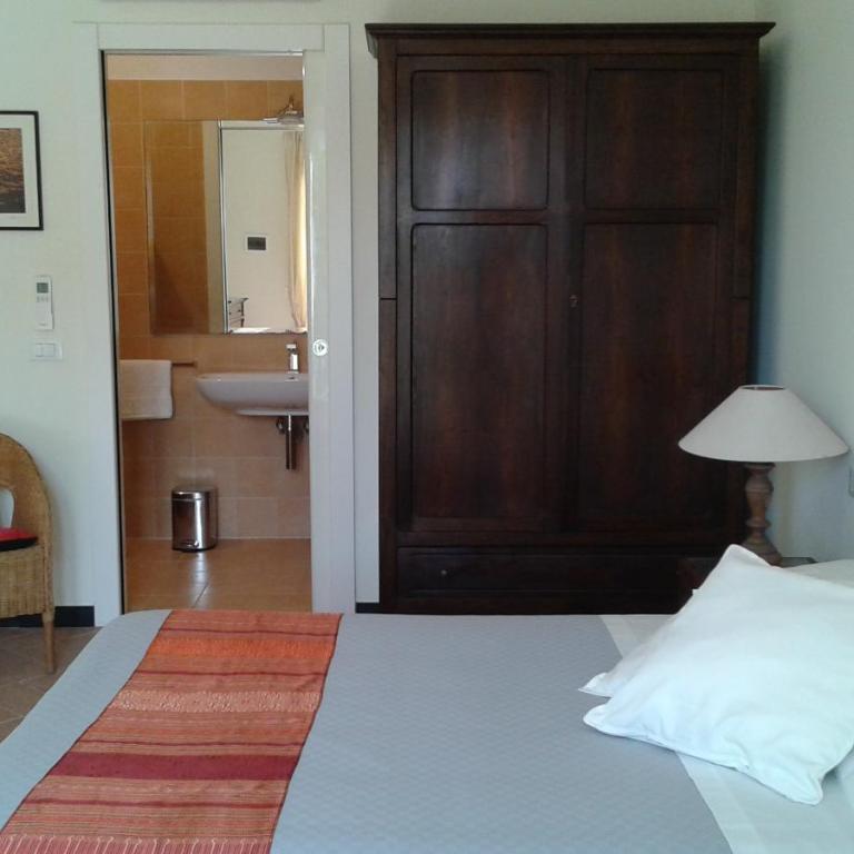 Villa Albachiara - Deluxe Double Room - 11