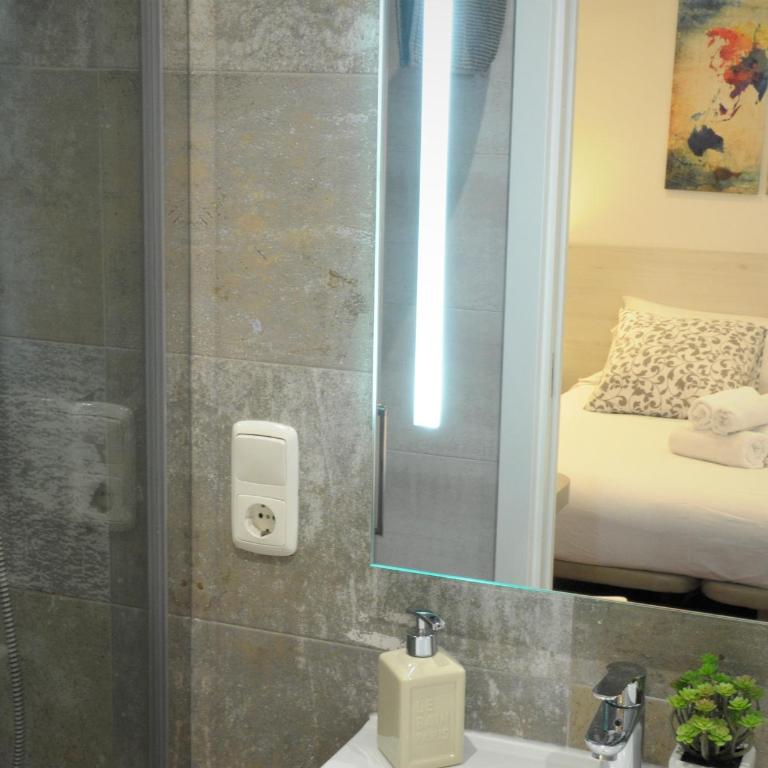 Pensión Old City House - Habitación Doble con baño privado - 1 o 2 camas - 7
