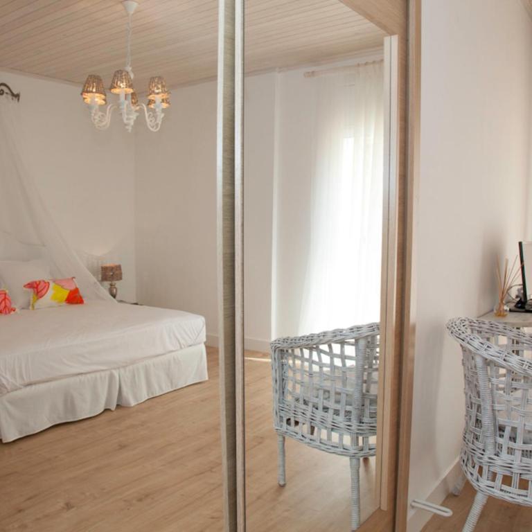 Es Cel de Begur Hotel - Habitación Doble Deluxe con balcón y vistas al mar - 4