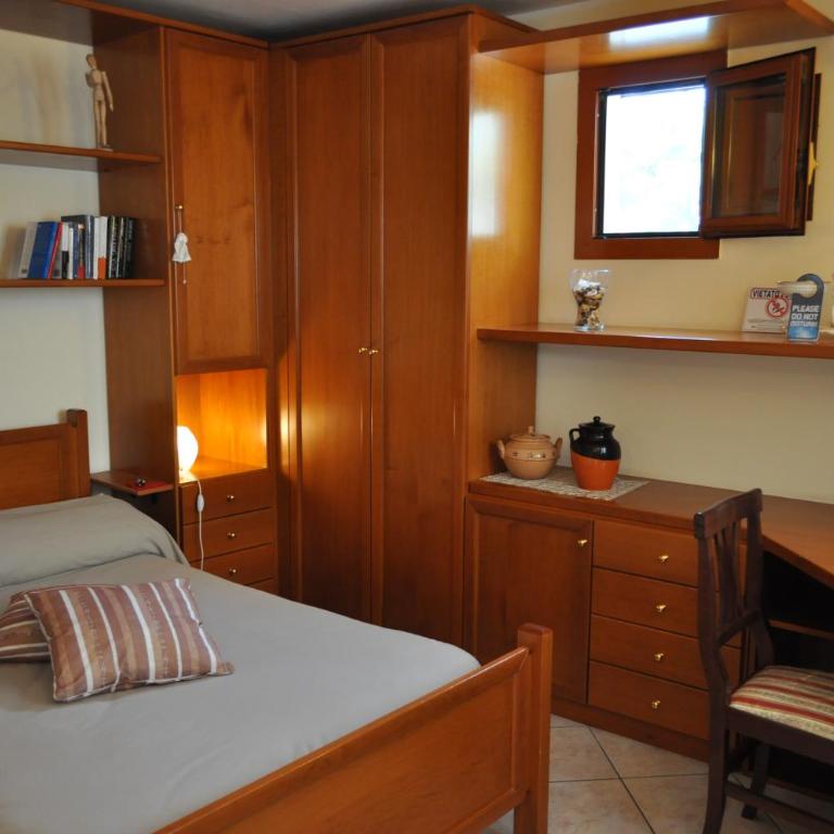 7 Contrade - Camera Singola con Bagno Privato - 1