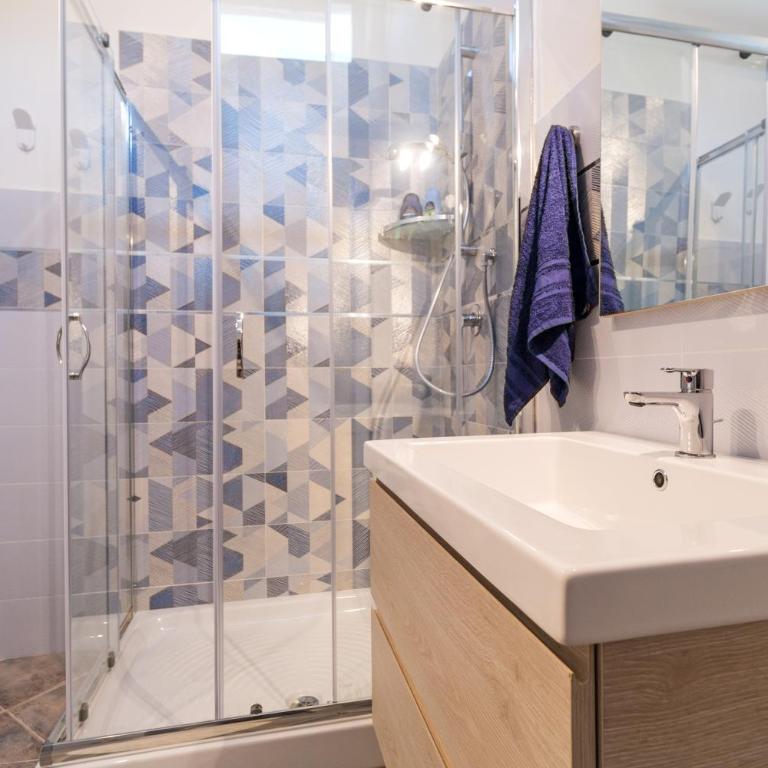 Near The Port Apartment - Appartamento con 2 Camere da Letto - 44