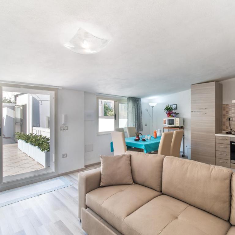 Near The Port Apartment - Appartamento con 2 Camere da Letto - 19