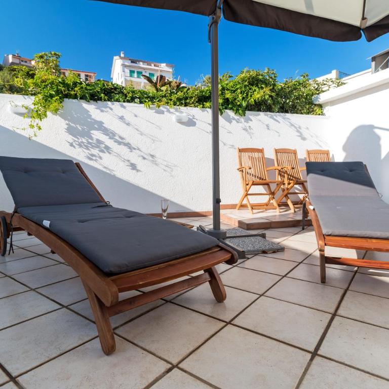 Near The Port Apartment - Appartamento con 2 Camere da Letto - 2
