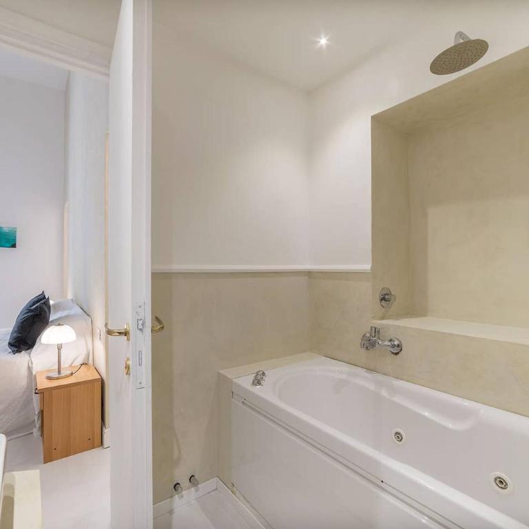 Loft Farnese luxury 3 stanze 3 bagni salotti cucina - Appartamento con 3 Camere da Letto - 8