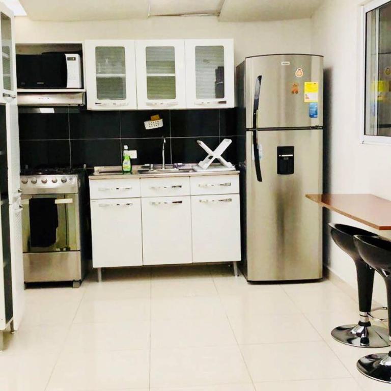 SPACIOUS 2 BEDROOM APARTMENT CENTRAL LOCATION 101 - Apartamento de 2 dormitorios - 2