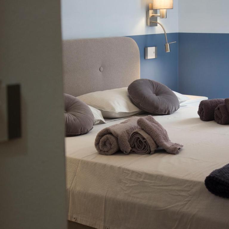 Shardan Guest House - Camera Matrimoniale con Bagno Privato - 15