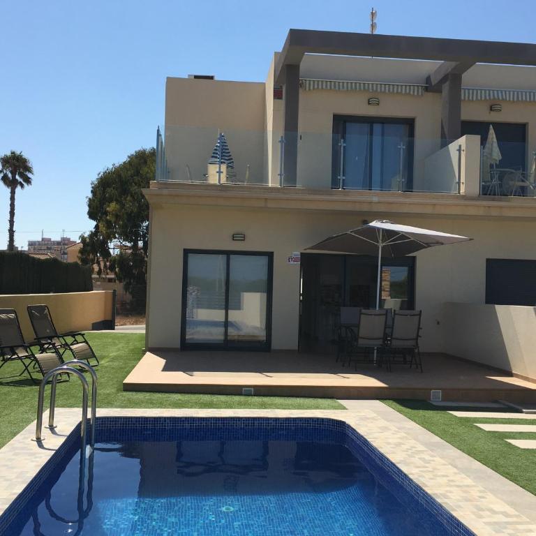Duplex con piscina individual y vistas al mar en Torrevieja - Casa de 2 dormitorios - 28
