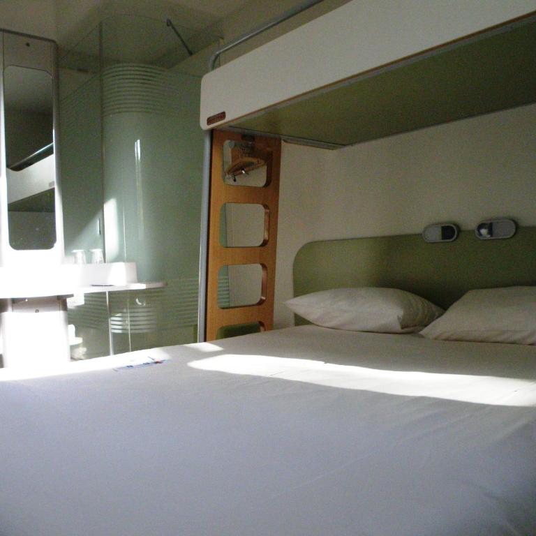 ibis budget Montauban Les Chaumes - Chambre Triple - 8