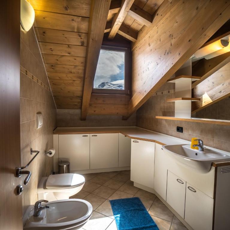 Chalet Teola - Three-Bedroom Apartment (10 Adults) - Split Level - 14