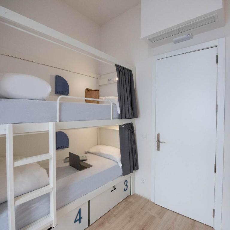 Room Gran Vía - Bed in 4-Bed Mixed Dormitory Room - 1