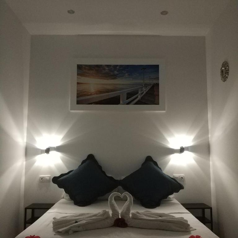 Apartamentos Boni - Studio with Balcony - 10