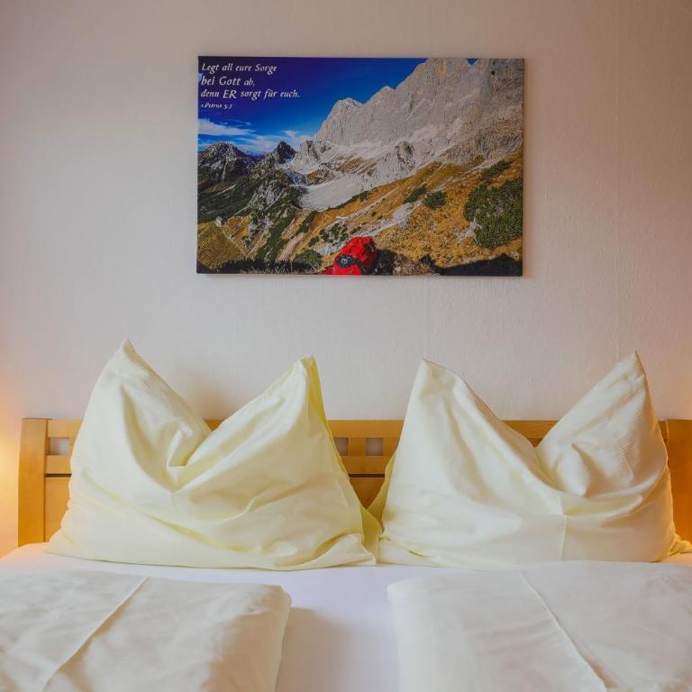 Unerzhuberhof - Two-Bedroom Apartment - 6