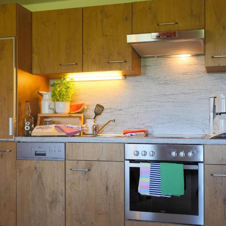 Unerzhuberhof - Two-Bedroom Apartment - 8