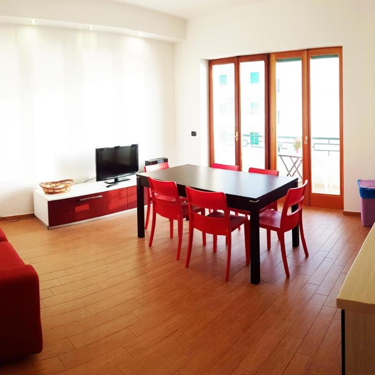 Pleasure - Appartamento con 3 Camere da Letto, Balcone e Vista Mare - 3