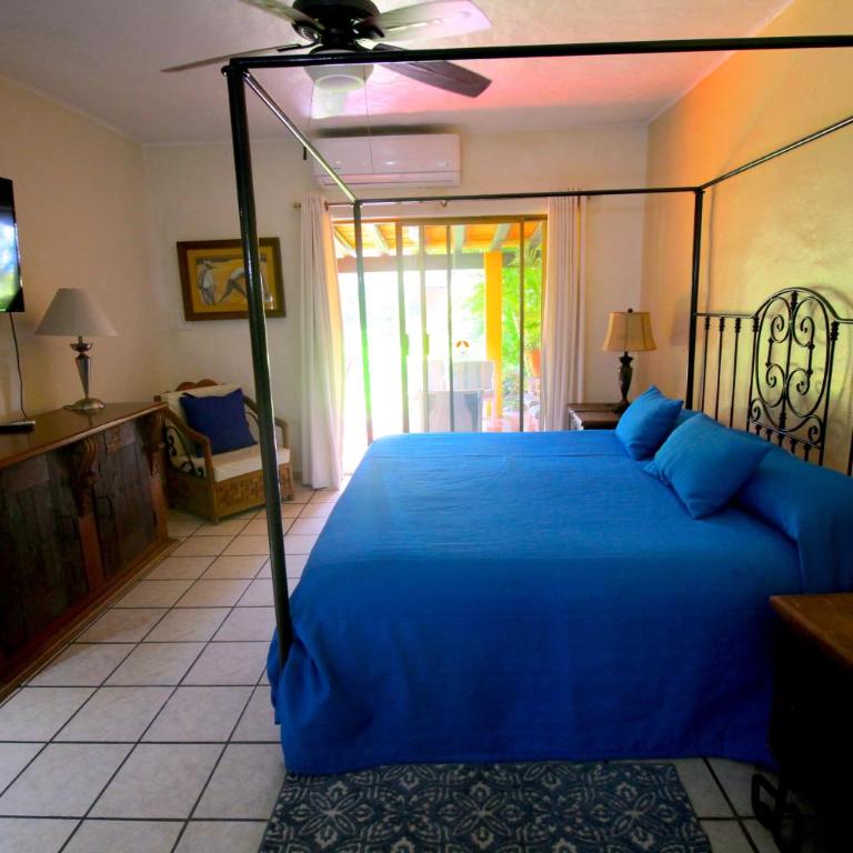 Villas del Sol en Los Tules - Three-Bedroom Apartment - 16