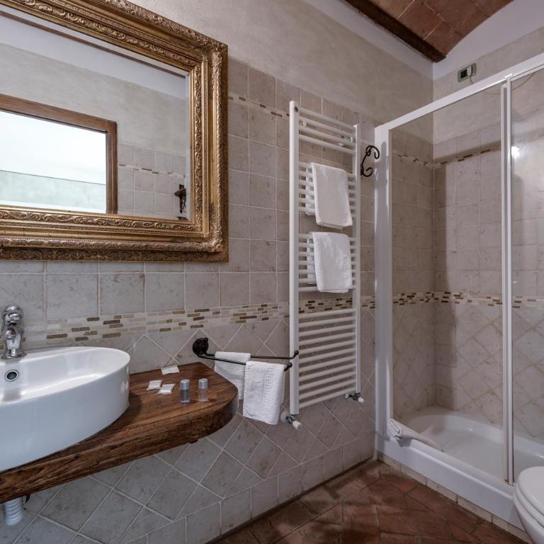 Villa Del Sole - Deluxe Double or Twin Room with Garden View - 10