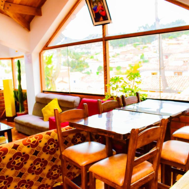 Hostal Comarca Imperial - Family Room - 3