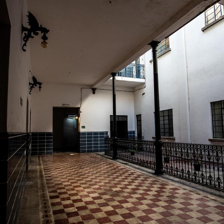 Zocalo SENSACIONAL - Apartamento con balcón - 2