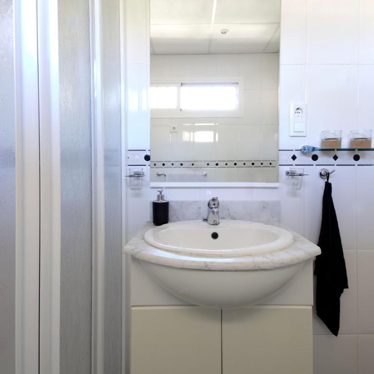 Charming sea view apartment nearby everything - One-Bedroom Apartment - 5