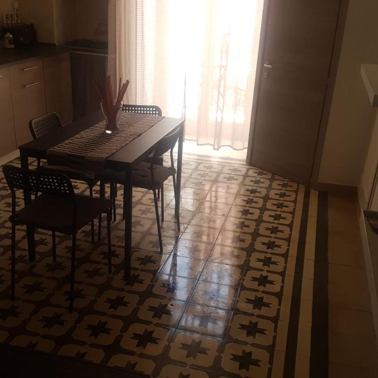 Dimora Sasi Locazione Turistica - Appartamento con Balcone - 12