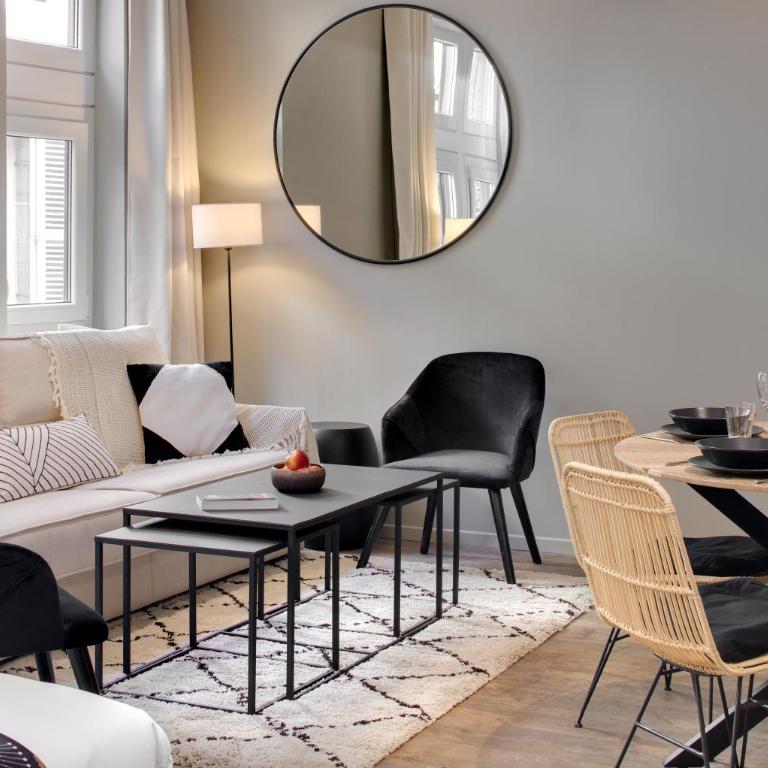 Hôtel des Ducs - Studio - Maison des Ducs - 1er Étage - Sans Ascenseur - 1