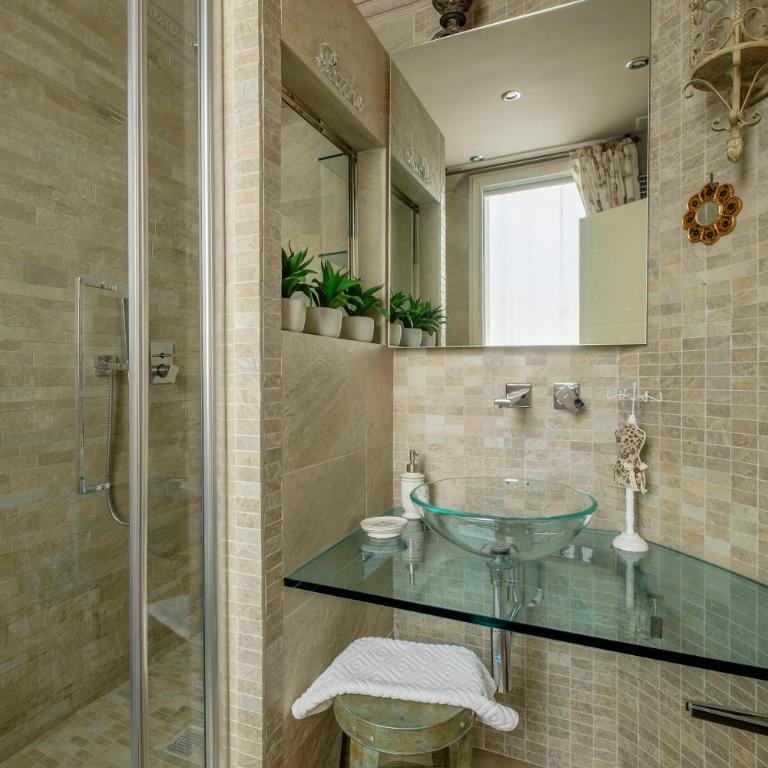 penthouse in the city centre - Appartamento - 39