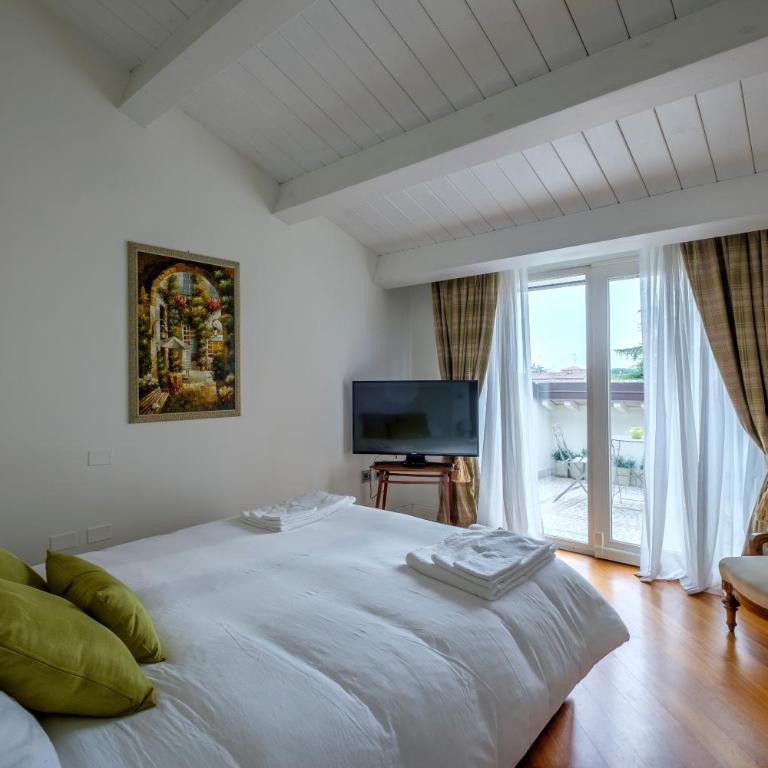 penthouse in the city centre - Appartamento - 44