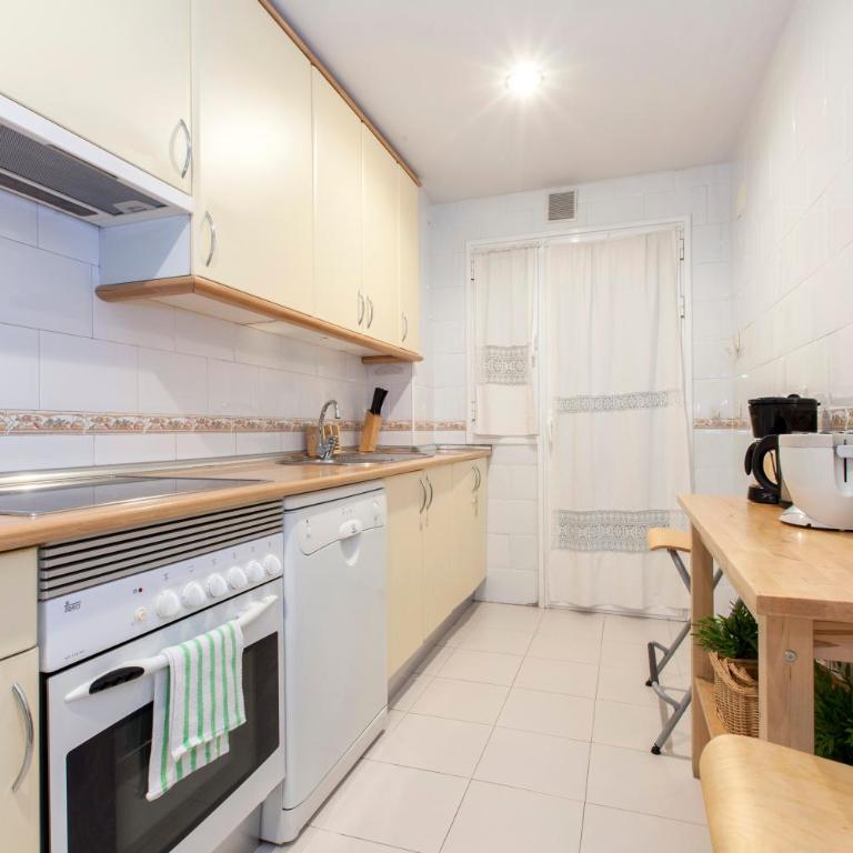 RASTRO - Two-Bedroom Apartment - 10