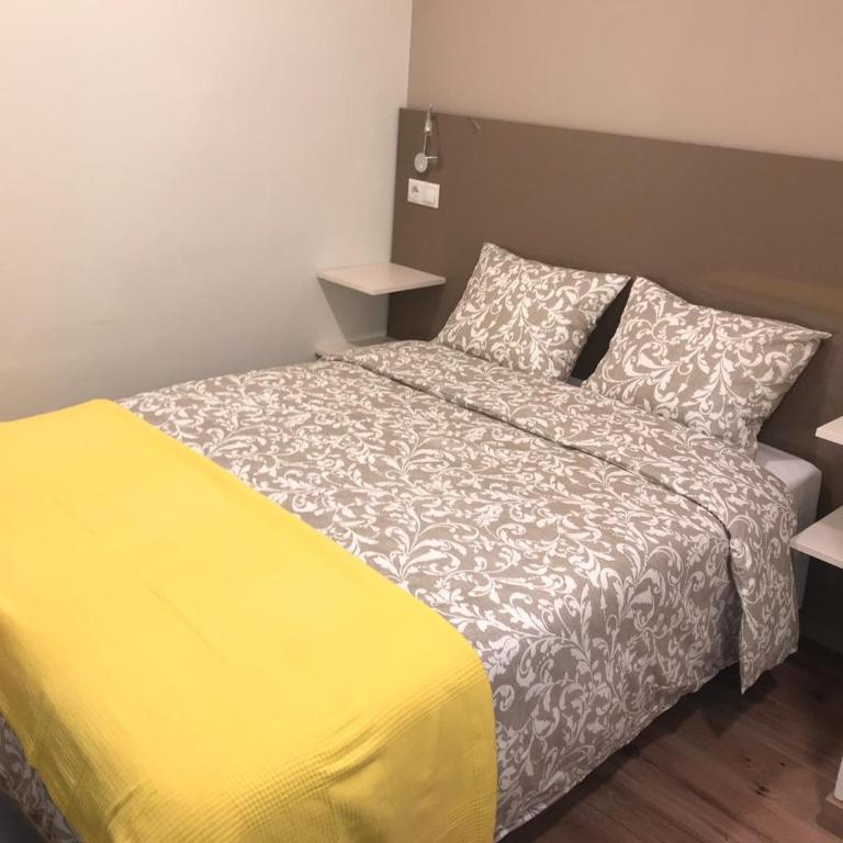 RESIDENCIA COMPOSTELA 2 - Economy Double Room - 13