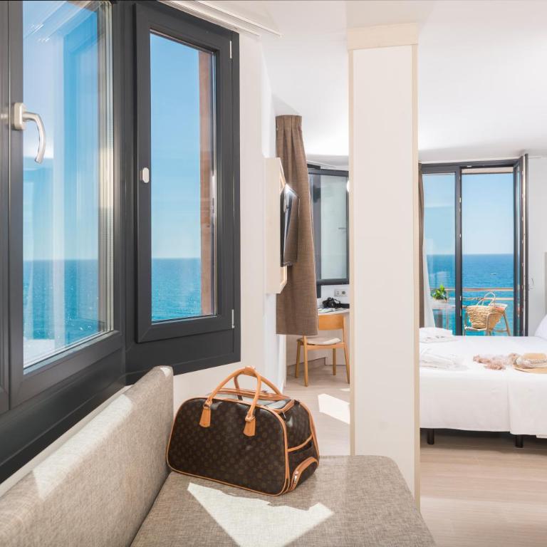 Hotel Marsol - Habitación Doble Deluxe con vistas al mar - 11
