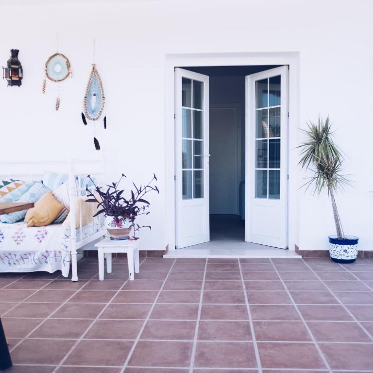 Kiri Escapes - One-Bedroom Apartment - 12