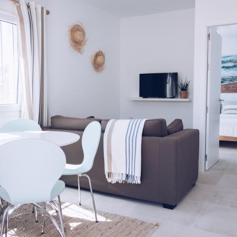 Kiri Escapes - Apartment with Mountain View - 4