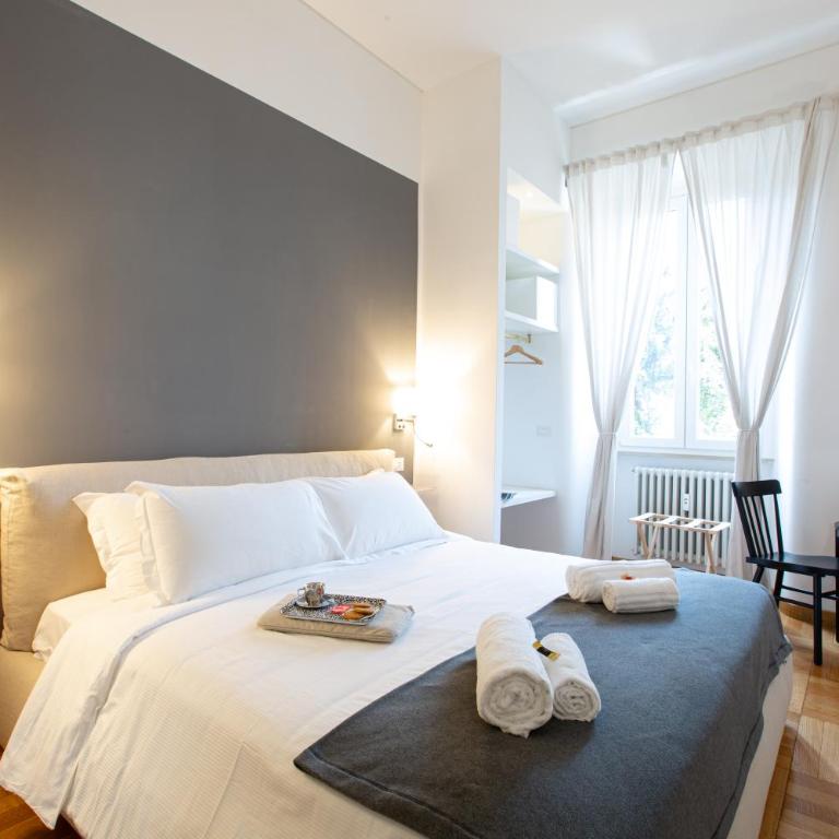 Lombardia40 Luxury Suites - Camera Deluxe - 3