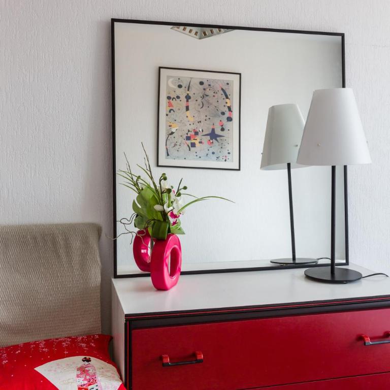 Veeve - Canal Saint Martin Pad - Apartment - 6