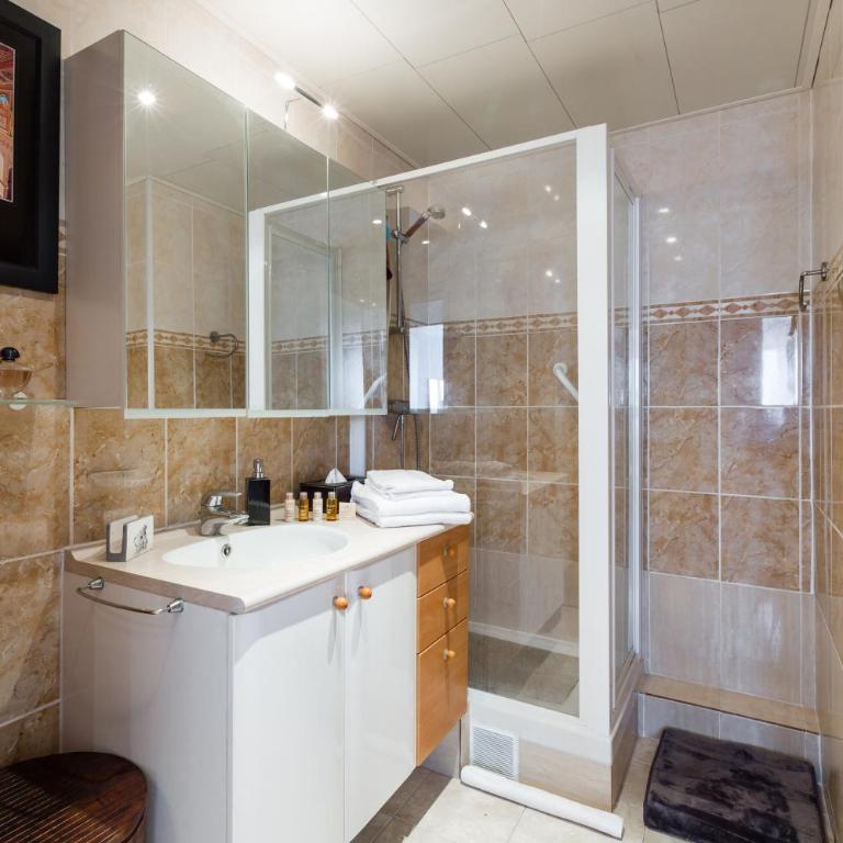 Veeve - Canal Saint Martin Pad - Apartment - 10