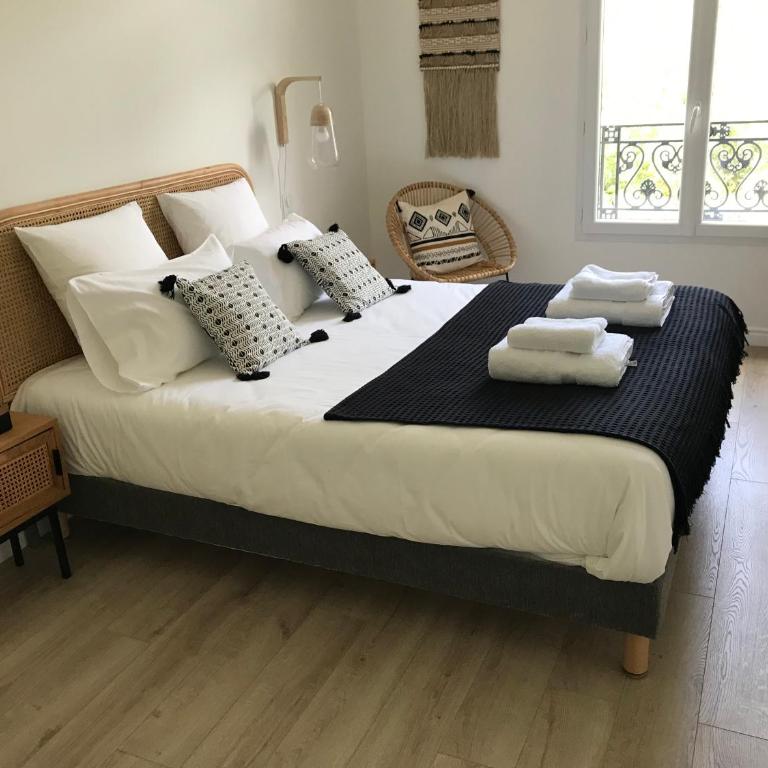 Domaine de Selhac - Chambre Deluxe (2 Adultes + 1 Enfant) - 1
