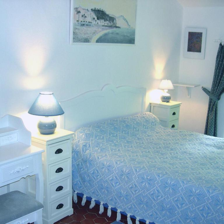 Domaine du Paraïs B&B - Chambre Double avec Salle de Bains Privative Extérieure - 1