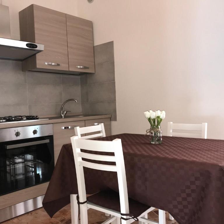 Casa Lucia - Appartamento con 2 Camere da Letto - 1