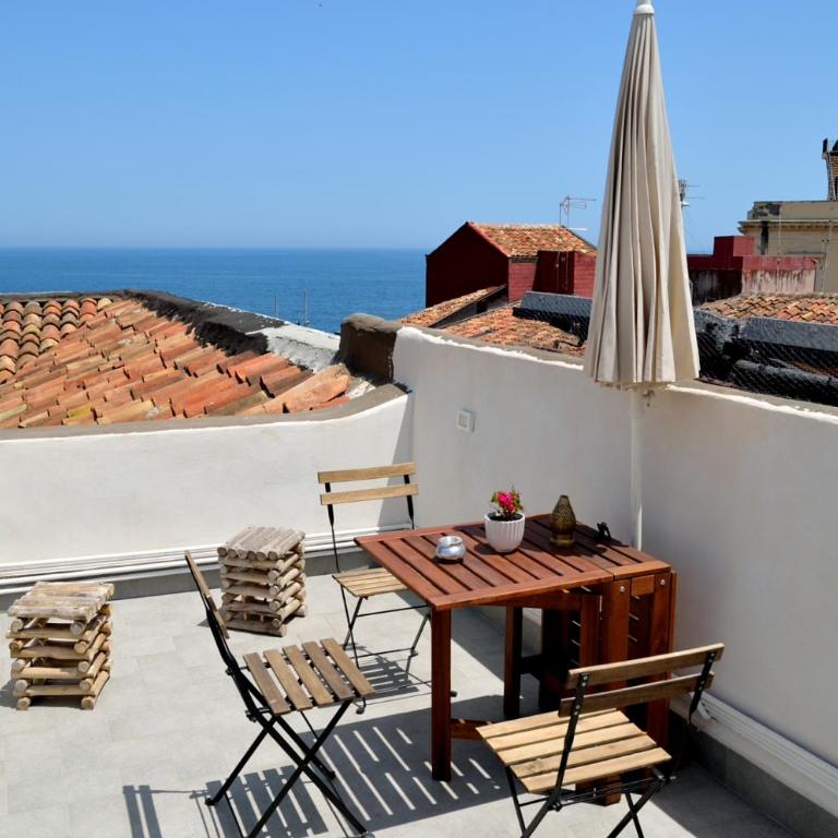Panoramic Suite***** in the heArt of Catania - Deluxe Suite with Sea View - 26