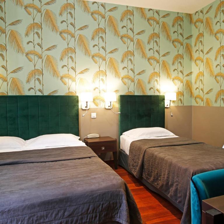 Hotel Restaurant Christophe Colomb - Chambre Triple - 6