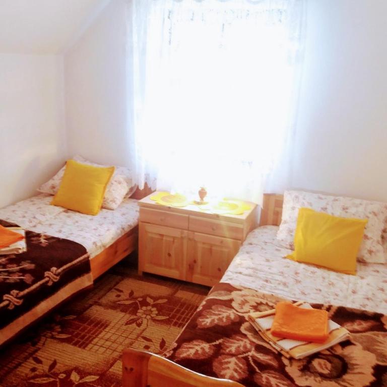 Apartments And Rooms Gold - Dvokrevetna Soba sa Zasebnim Krevetima i Zajedničkim Kupatilom - 2