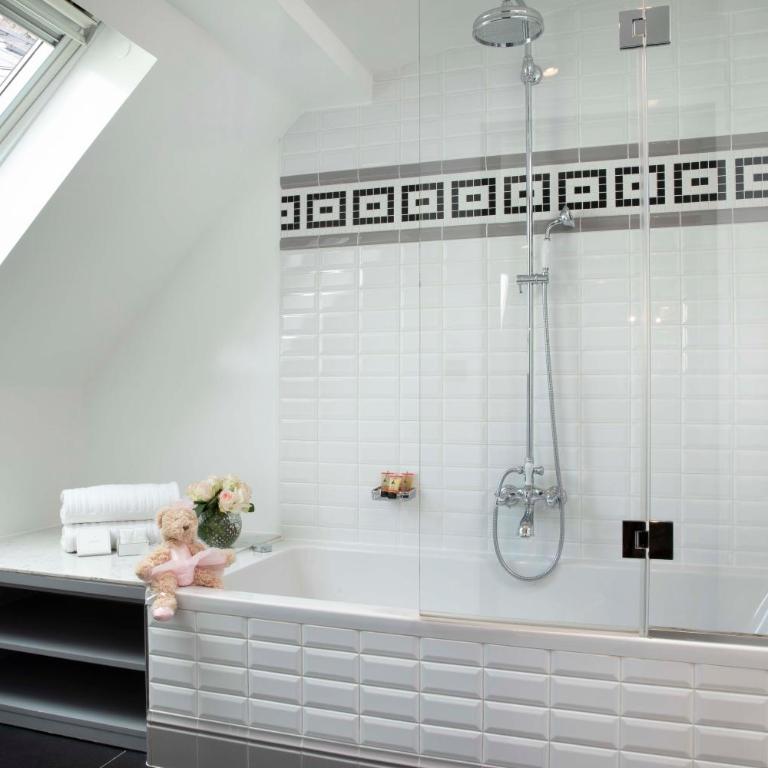 Hotel Monsieur & Spa - Chambre Quadruple avec Accès Privé au Hammam - 4