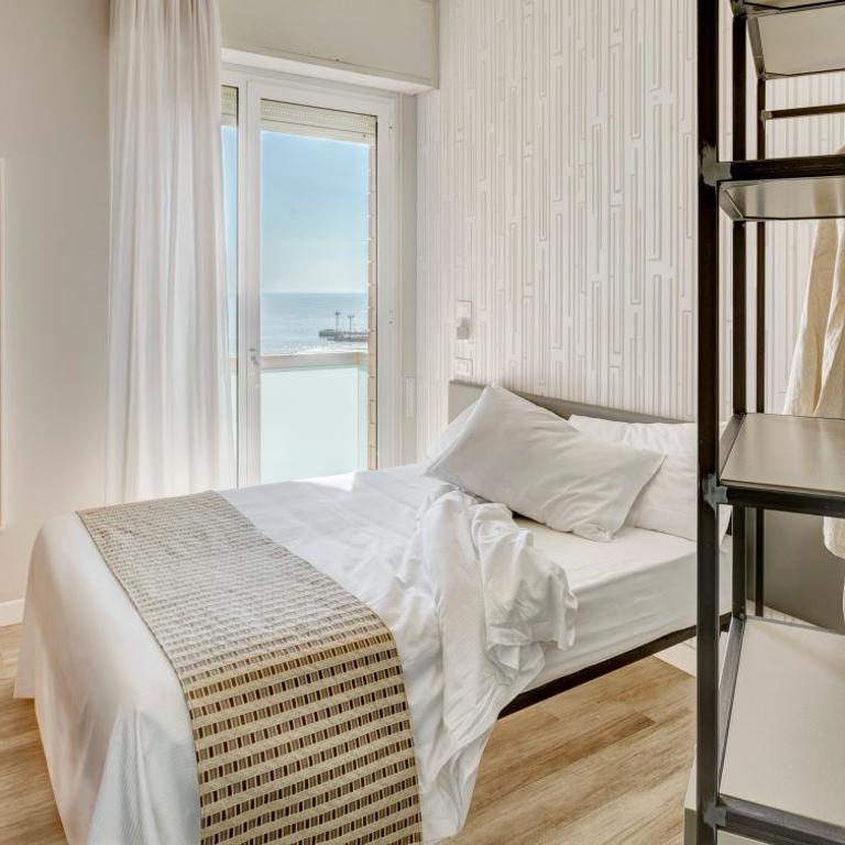 Little Hotel - Camera Matrimoniale con Vista Mare - 3