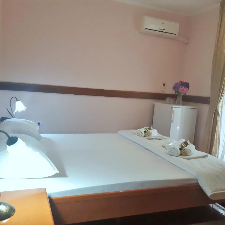 Garni Hotel Koral - Porodični Suite sa 2 Spavaće Sobe - 1
