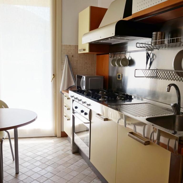 Casa Isola Viscontea - Appartamento con 2 Camere da Letto - 10
