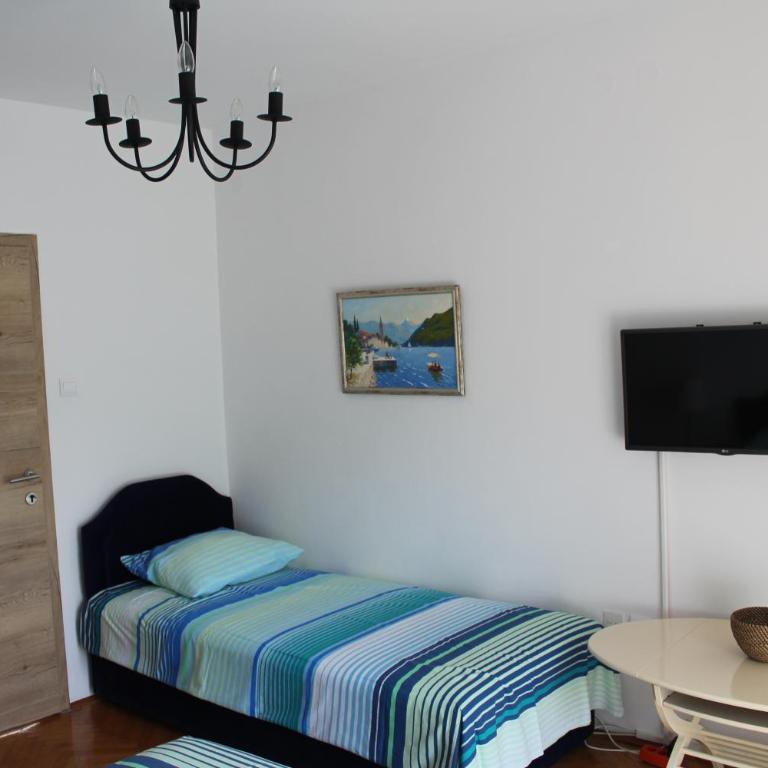 Casa Agava Becici - Two-Bedroom Apartment with Balcony - 6