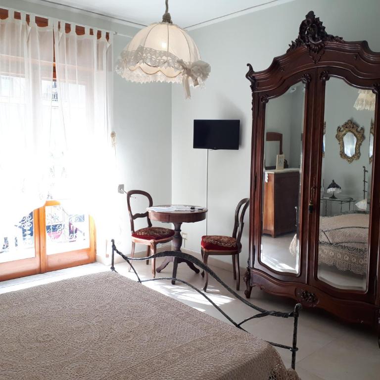 Villa Ada B&B - Camera Matrimoniale con Bagno Privato - 16